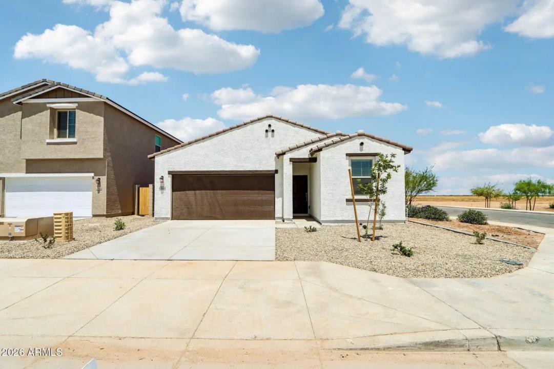 Real Estate Picture 3