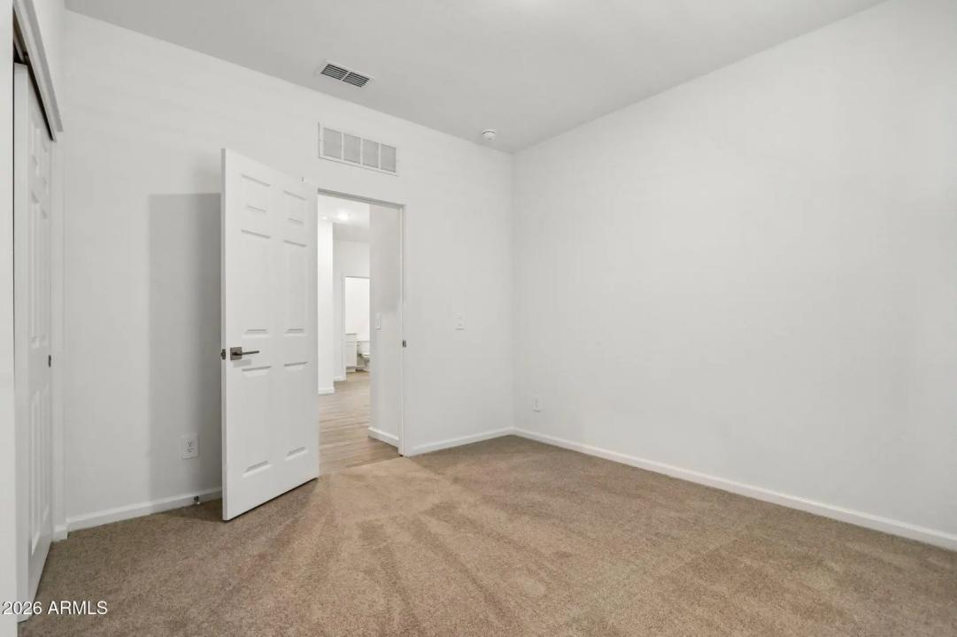 Real Estate Picture 20
