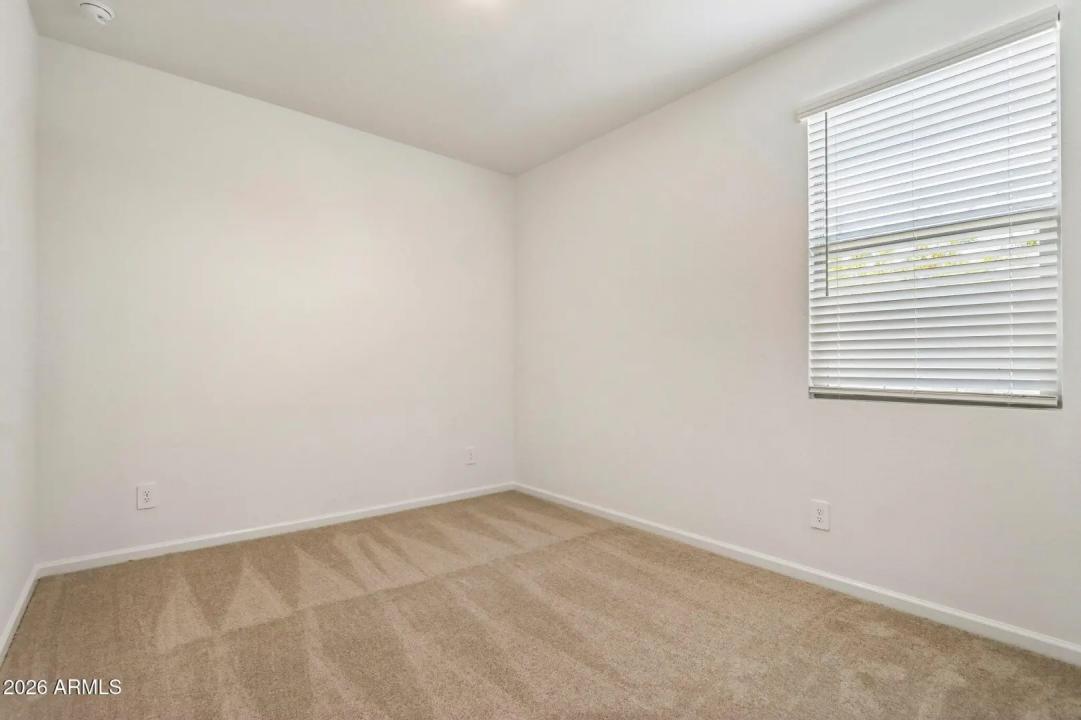 Real Estate Picture 22