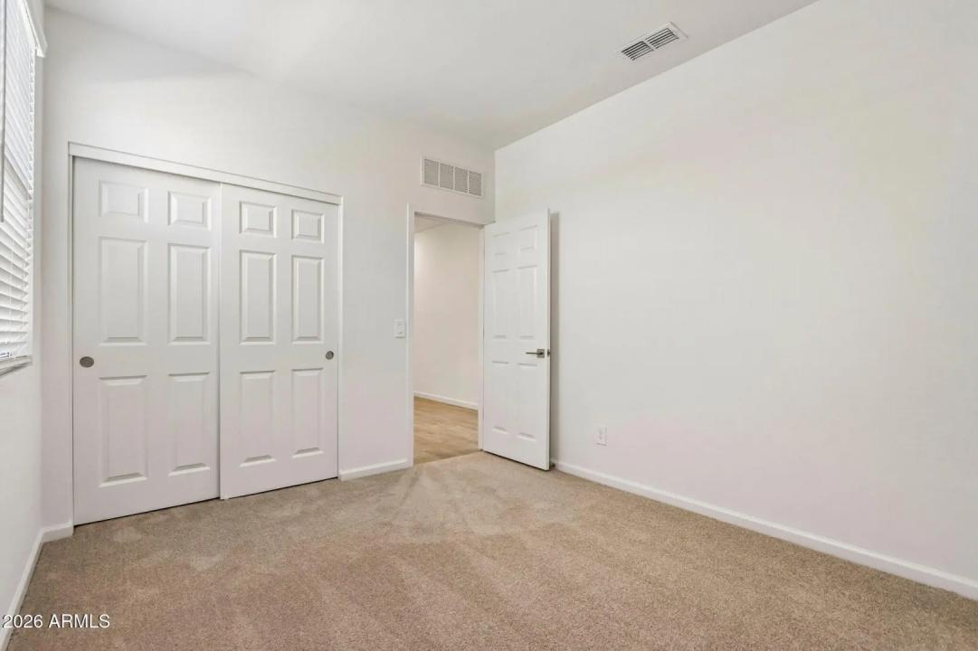 Real Estate Picture 24