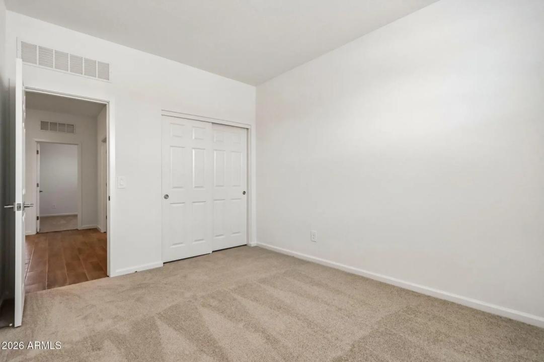 Real Estate Picture 27