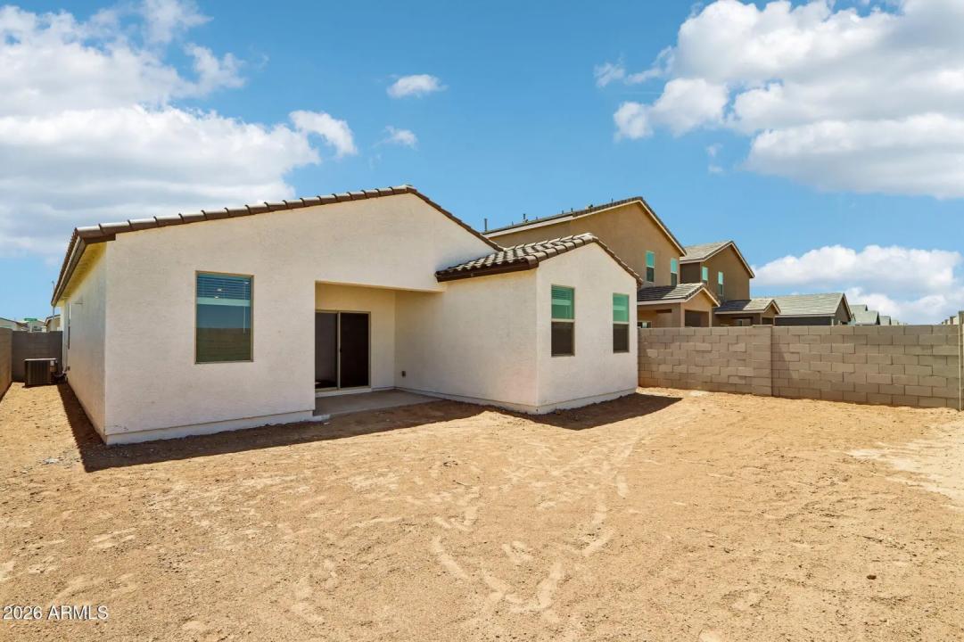 Real Estate Picture 37