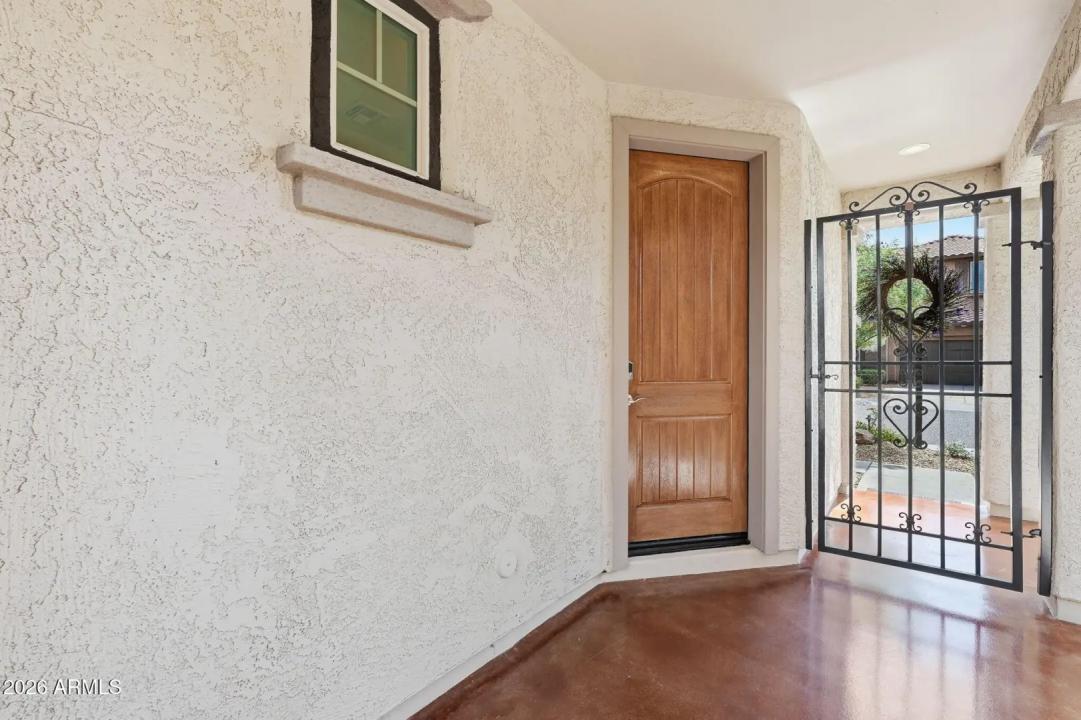 Real Estate Picture 6