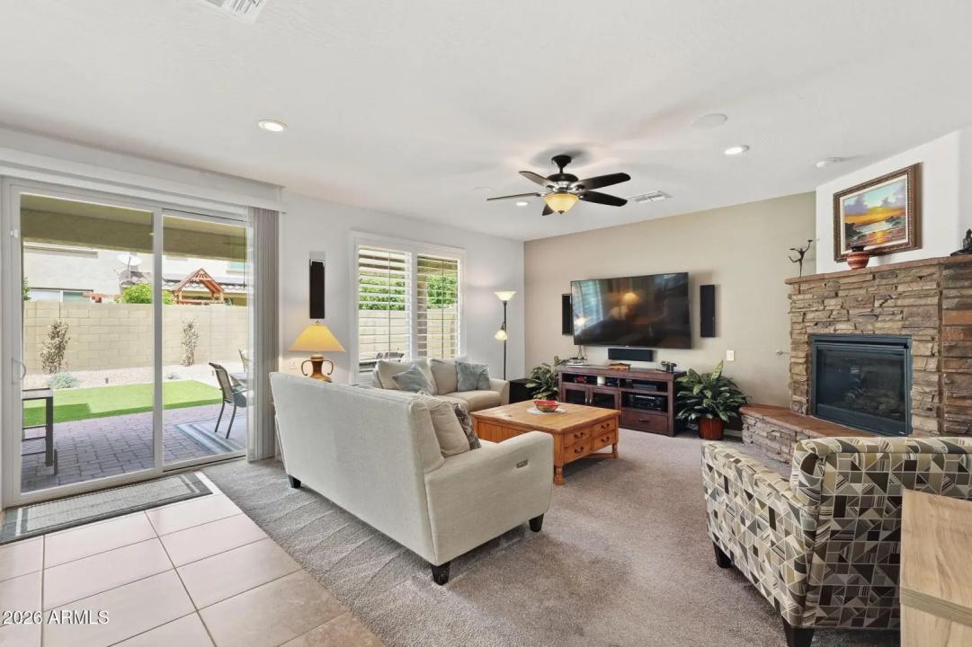 Real Estate Picture 11