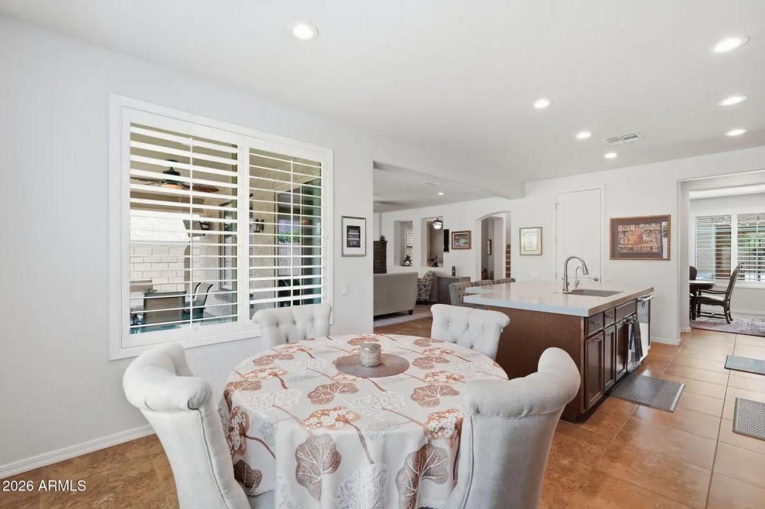 Real Estate Picture 20