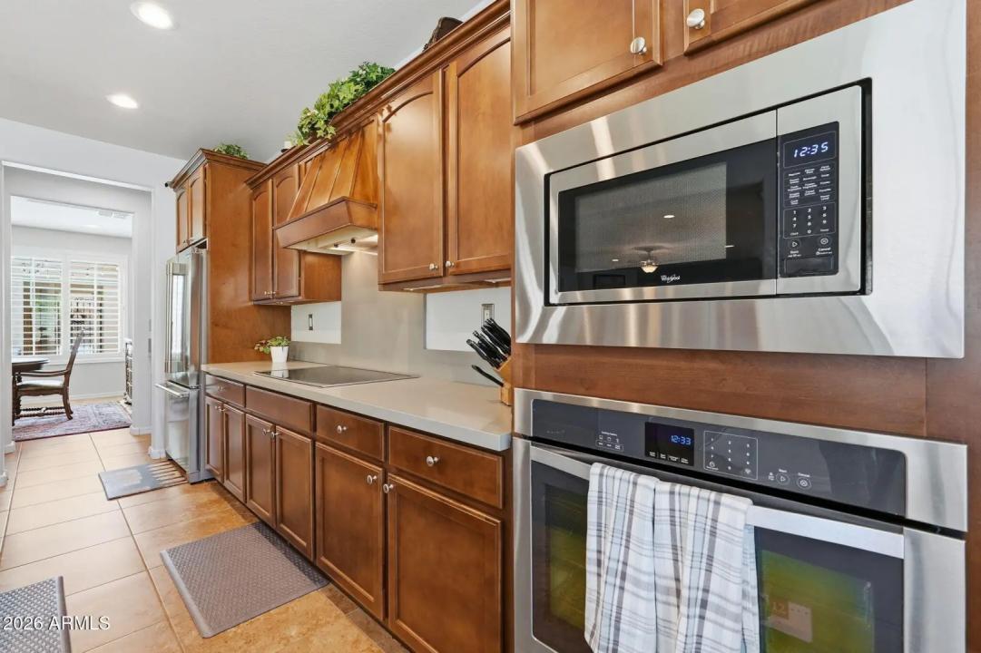 Real Estate Picture 18