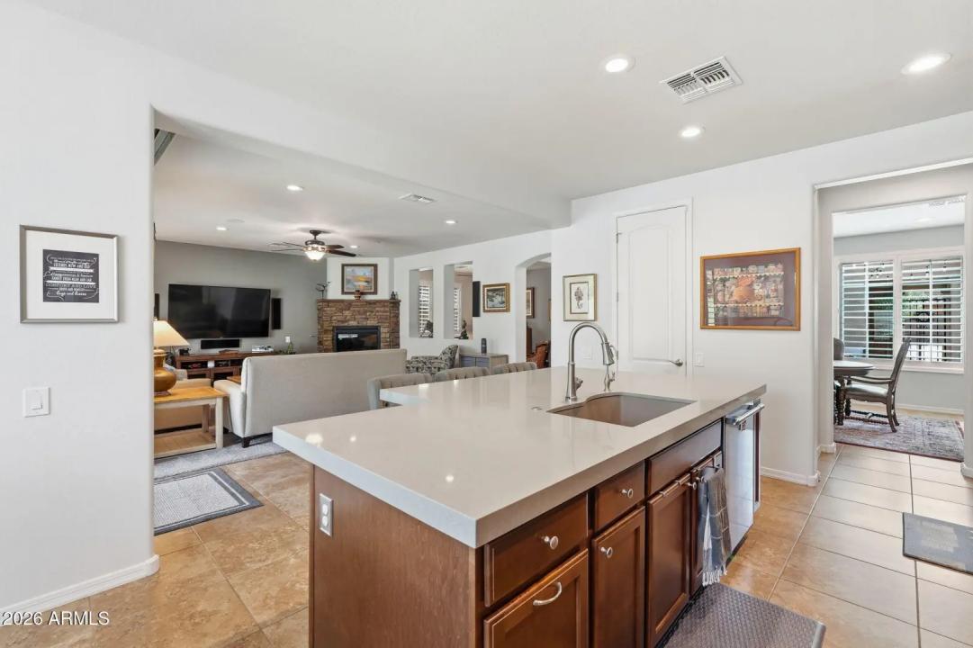 Real Estate Picture 21