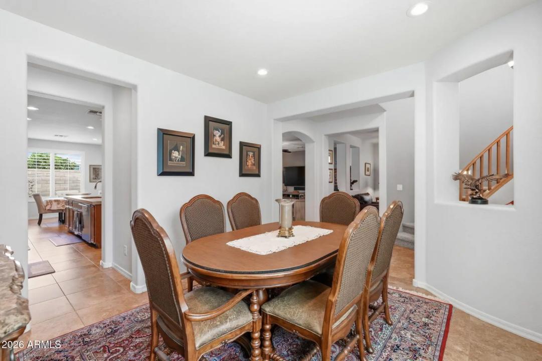 Real Estate Picture 24