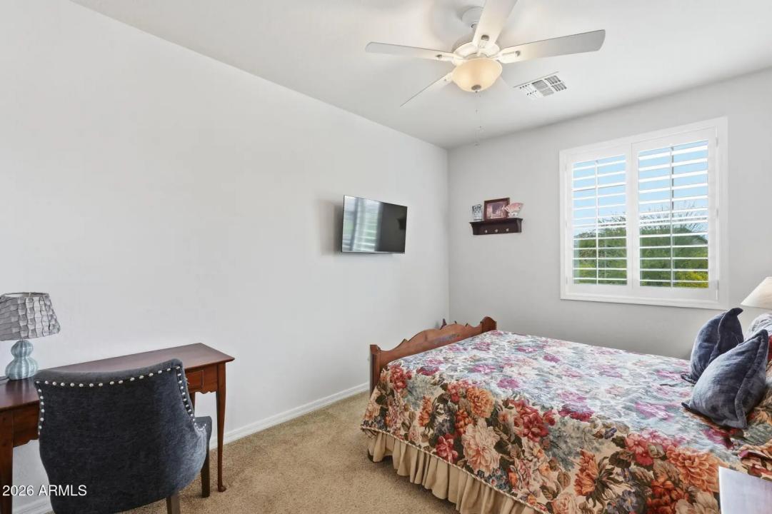 Real Estate Picture 50