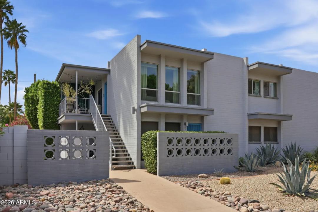 Real Estate Picture 23