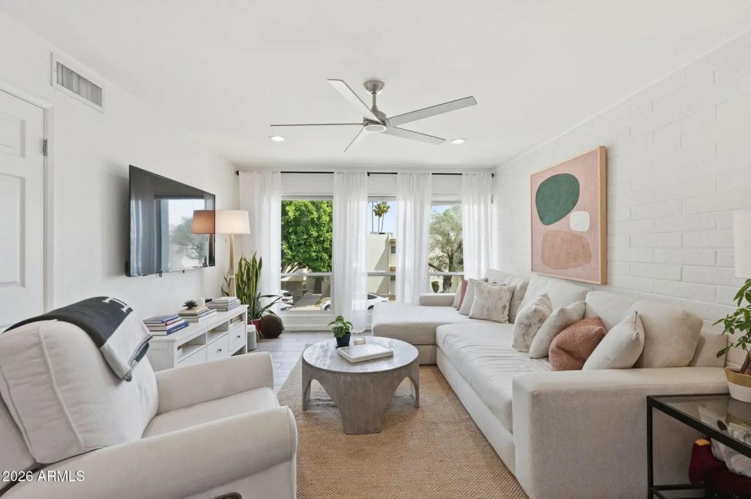 Real Estate Picture 2