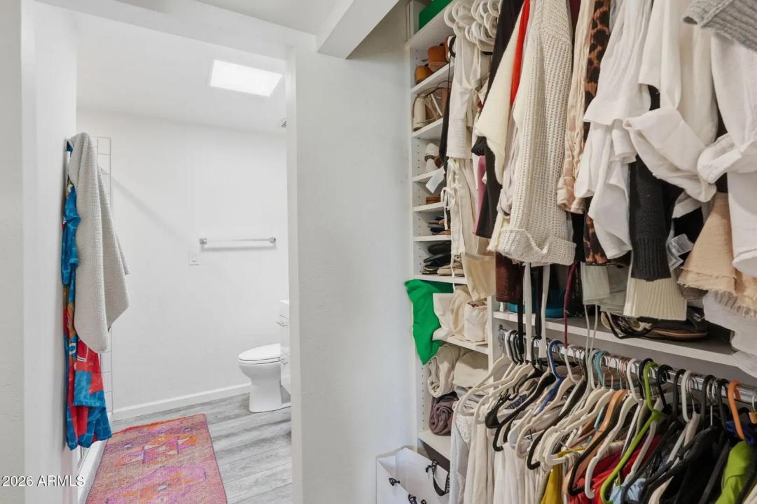 Real Estate Picture 17