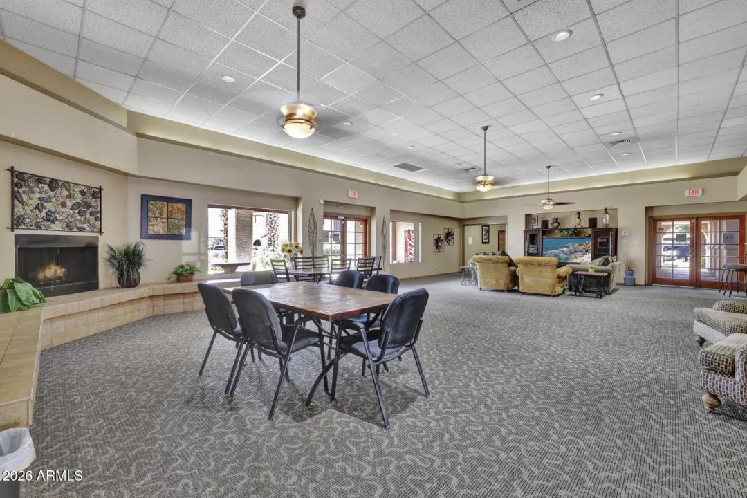 Real Estate Picture 14