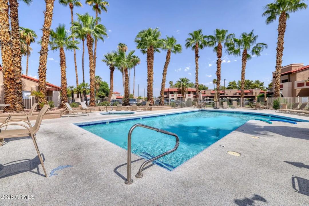 Real Estate Picture 16