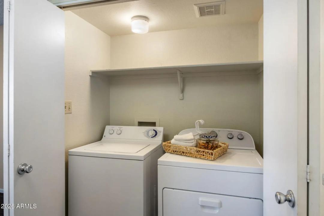 Real Estate Picture 7