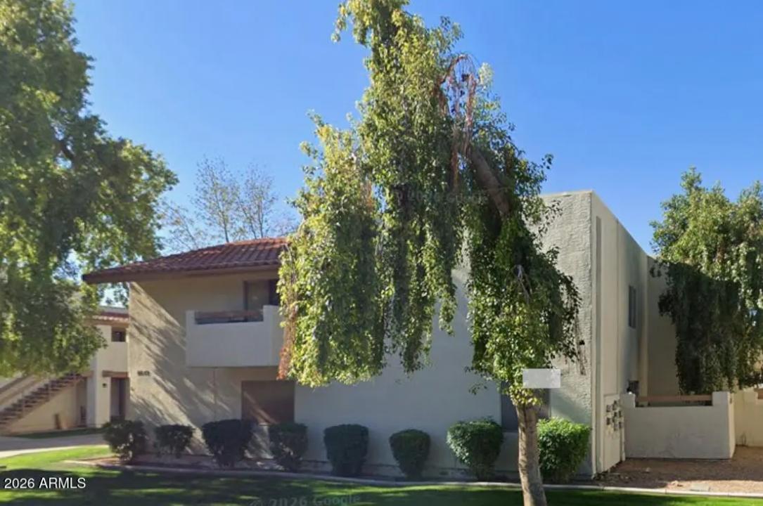 Real Estate Picture 1