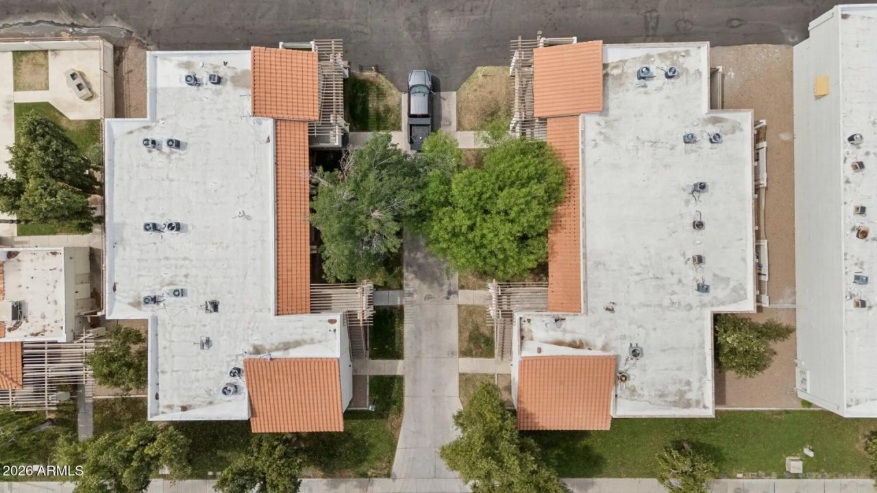 Real Estate Picture 13