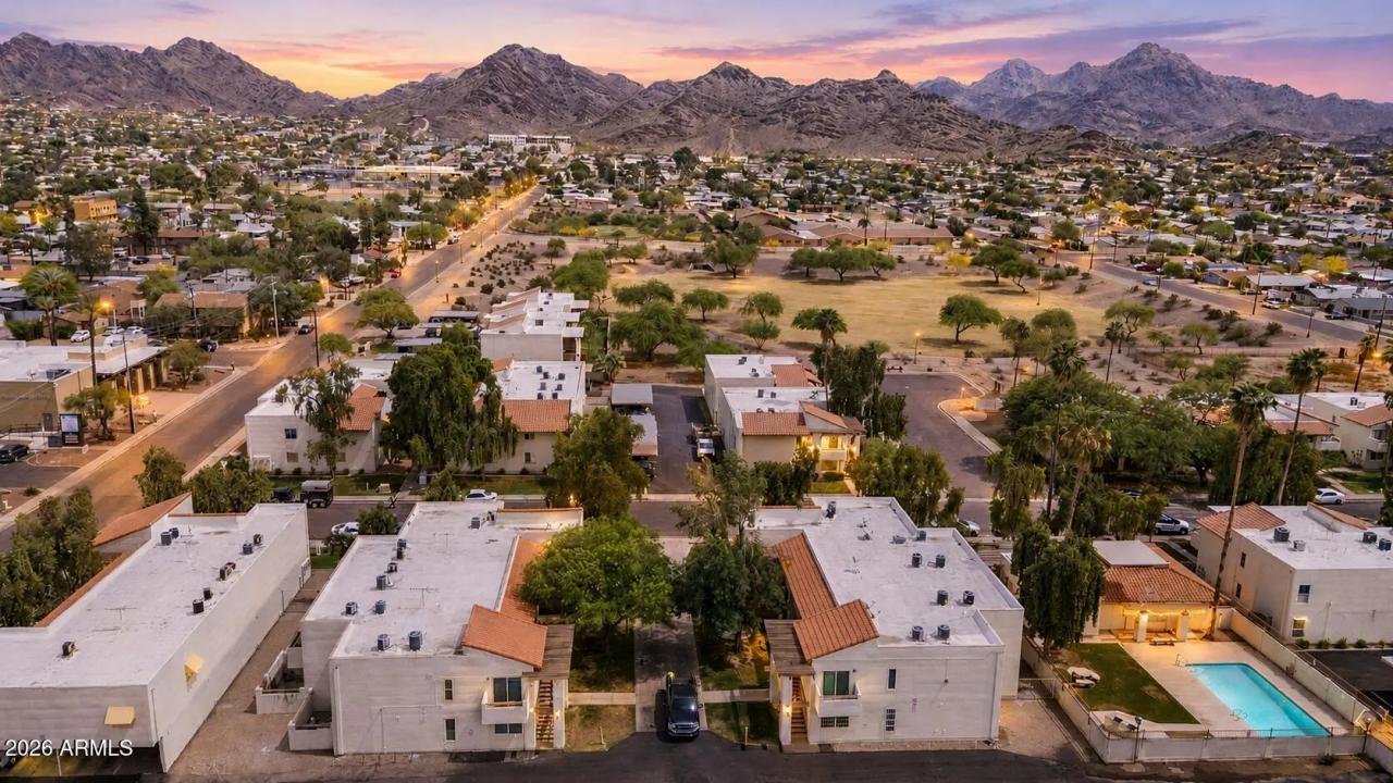 8842 N 8th Street 207 Phoenix AZ 85020