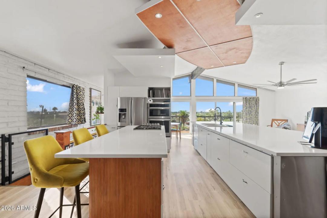 306 W CAMINO Vista Phoenix AZ 85021