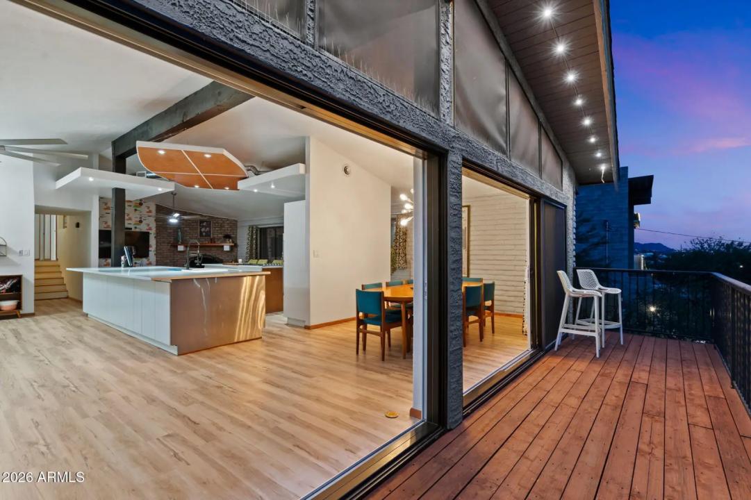 Real Estate Picture 5