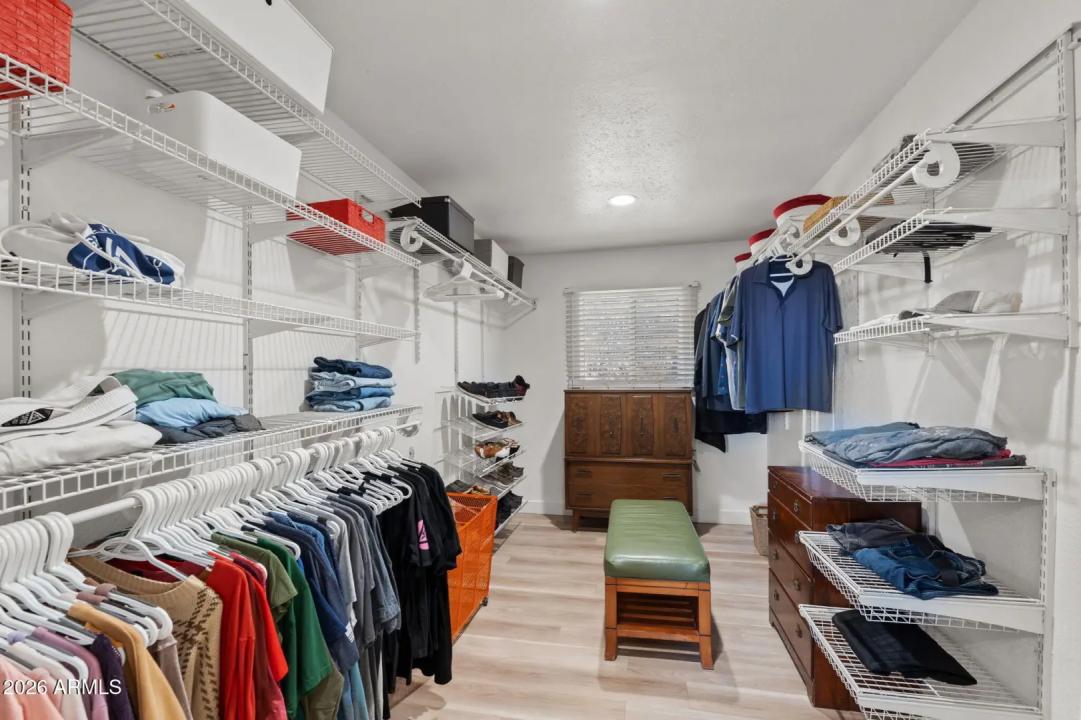 Real Estate Picture 21