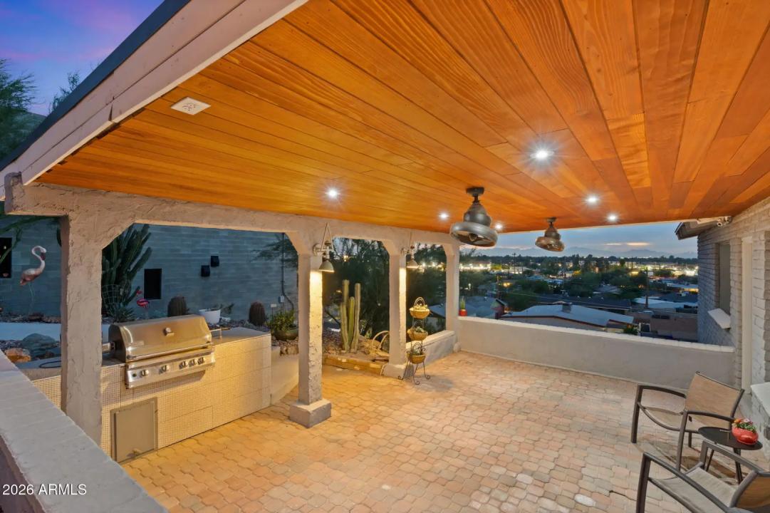 Real Estate Picture 32