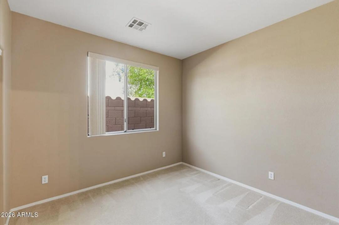 Real Estate Picture 10