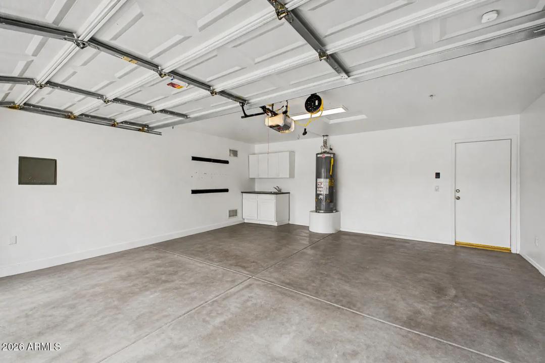 Real Estate Picture 25
