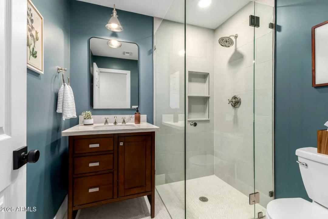 Real Estate Picture 25