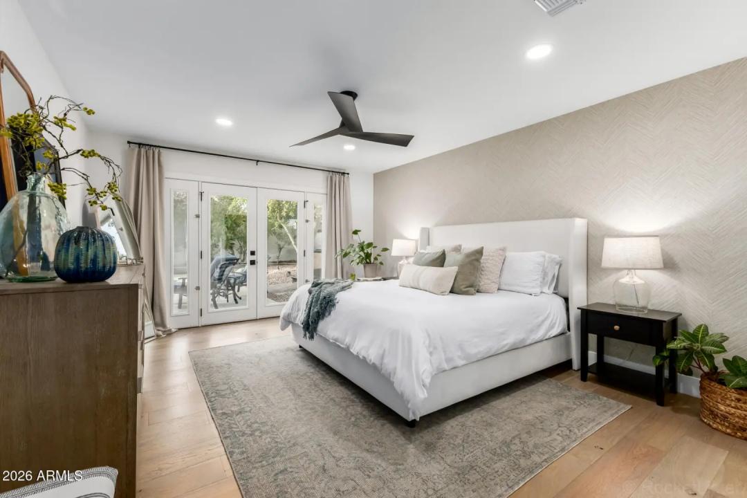 Real Estate Picture 17