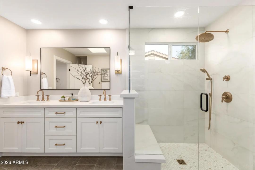 Real Estate Picture 20