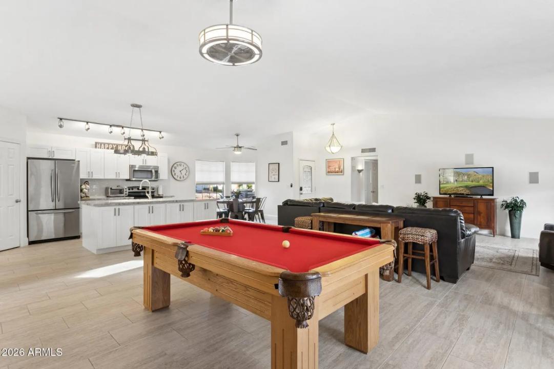 Real Estate Picture 15