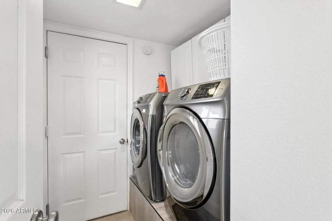 Real Estate Picture 29