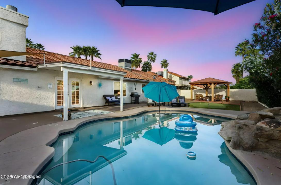 Real Estate Picture 2