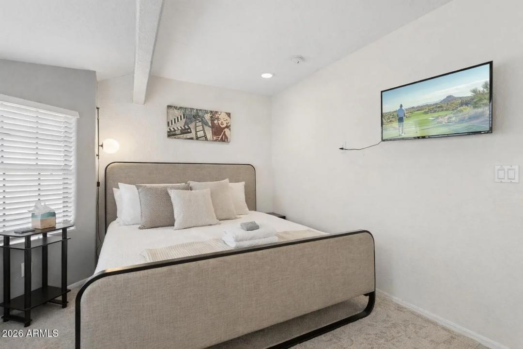 Real Estate Picture 28