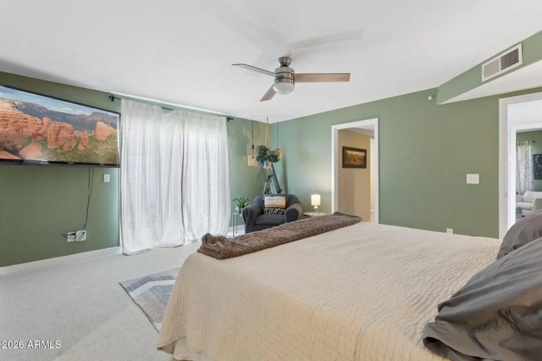 Real Estate Picture 27