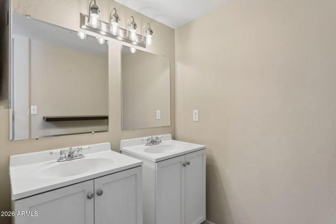 Real Estate Picture 31