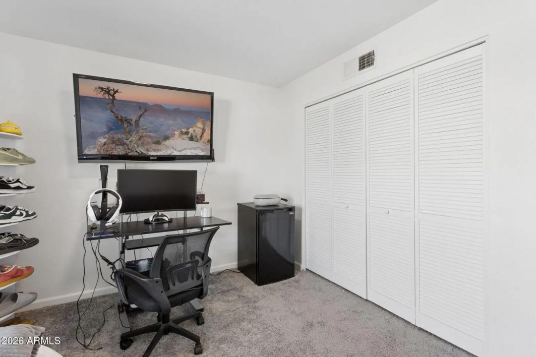 Real Estate Picture 34