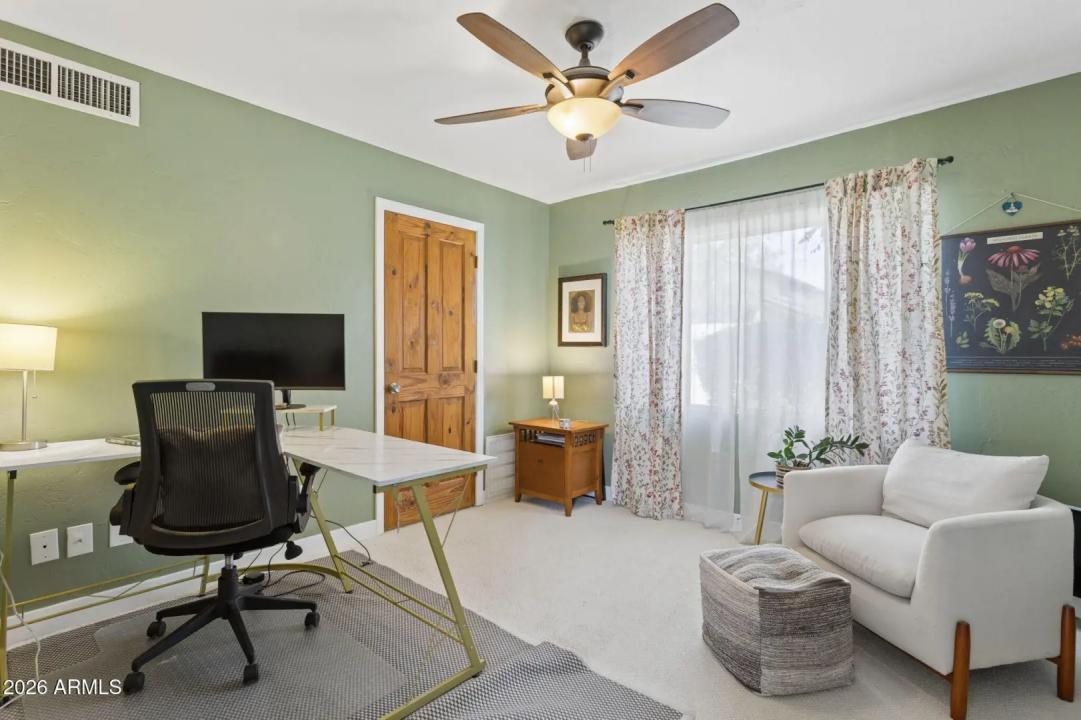 Real Estate Picture 39