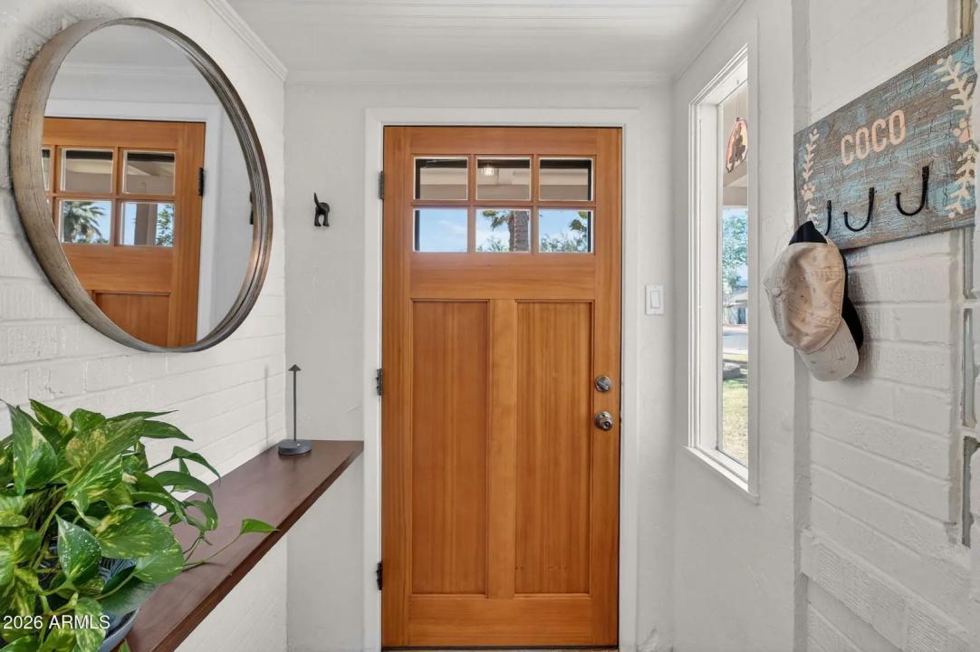 Real Estate Picture 5