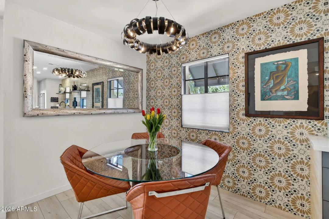 Real Estate Picture 19