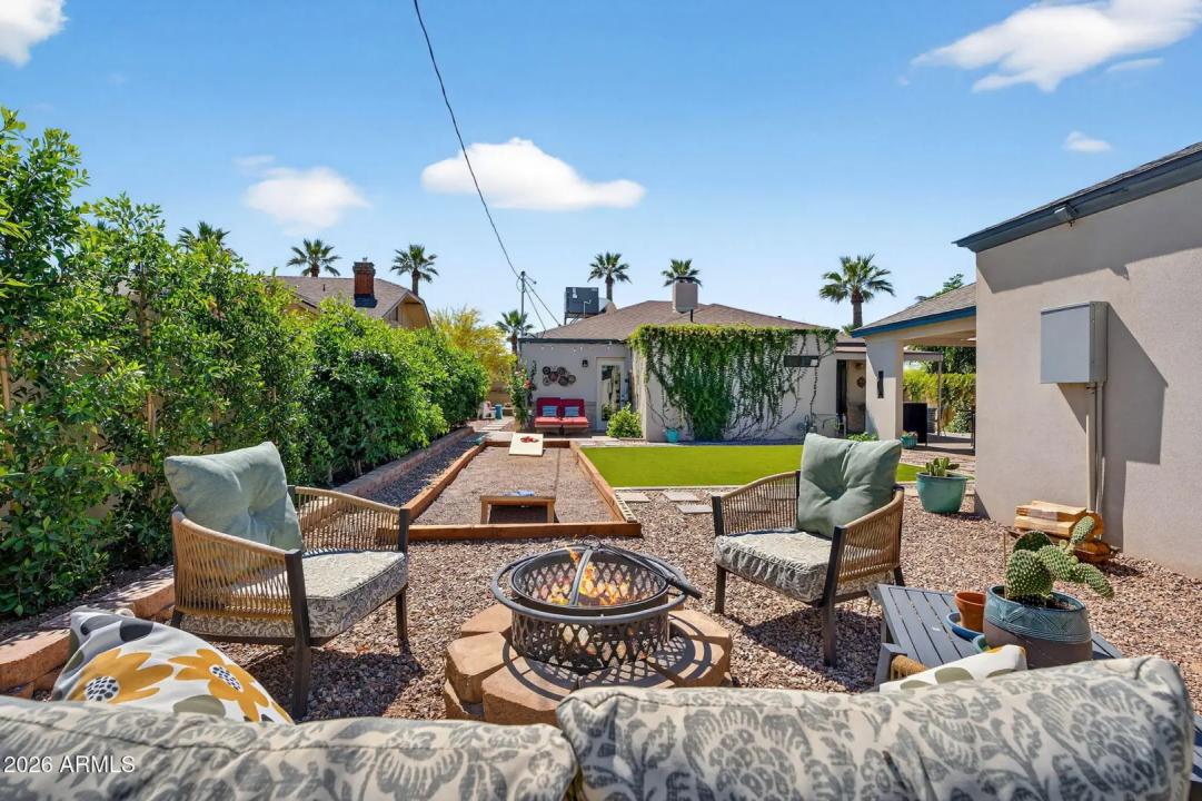 Real Estate Picture 43