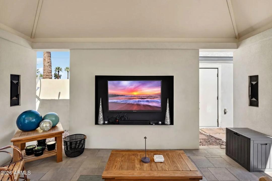 Real Estate Picture 39