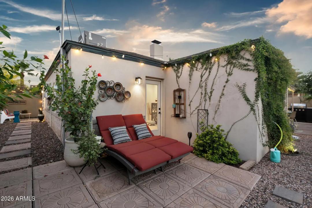 Real Estate Picture 32