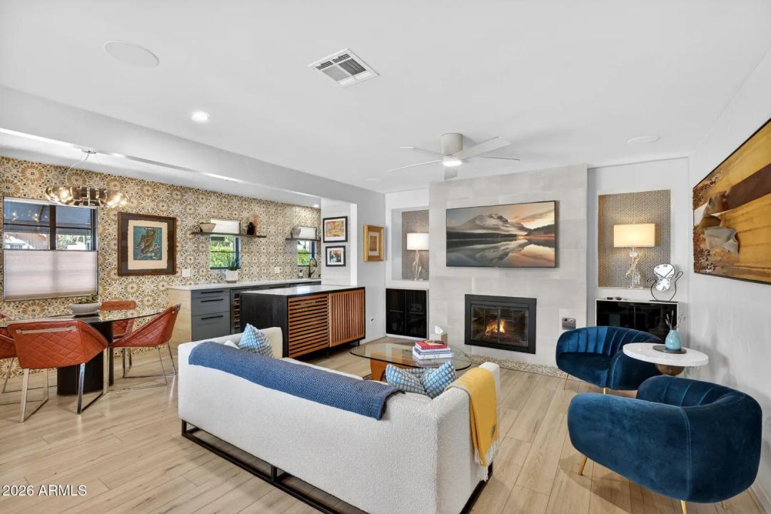 Real Estate Picture 10