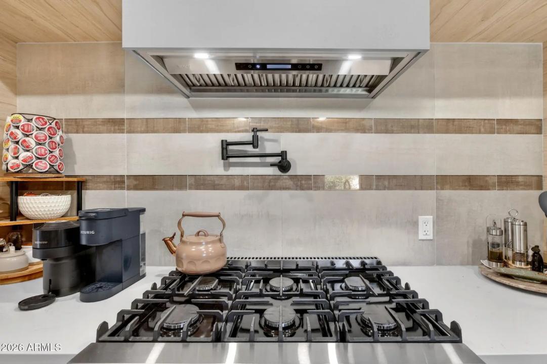 Real Estate Picture 21