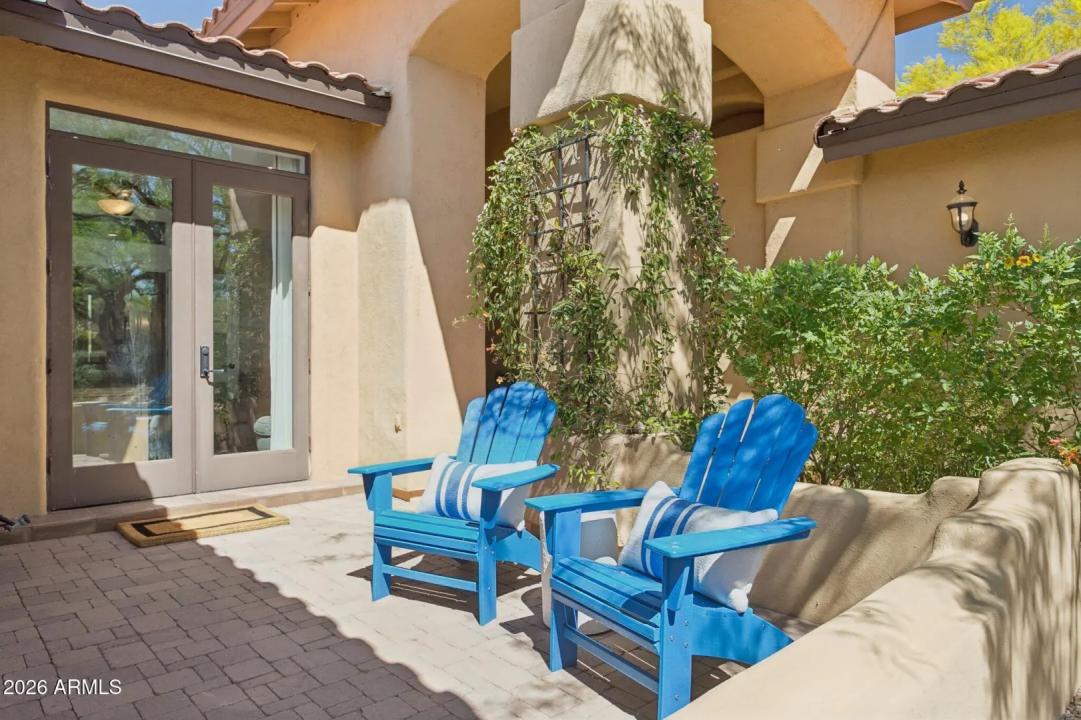 Real Estate Picture 8