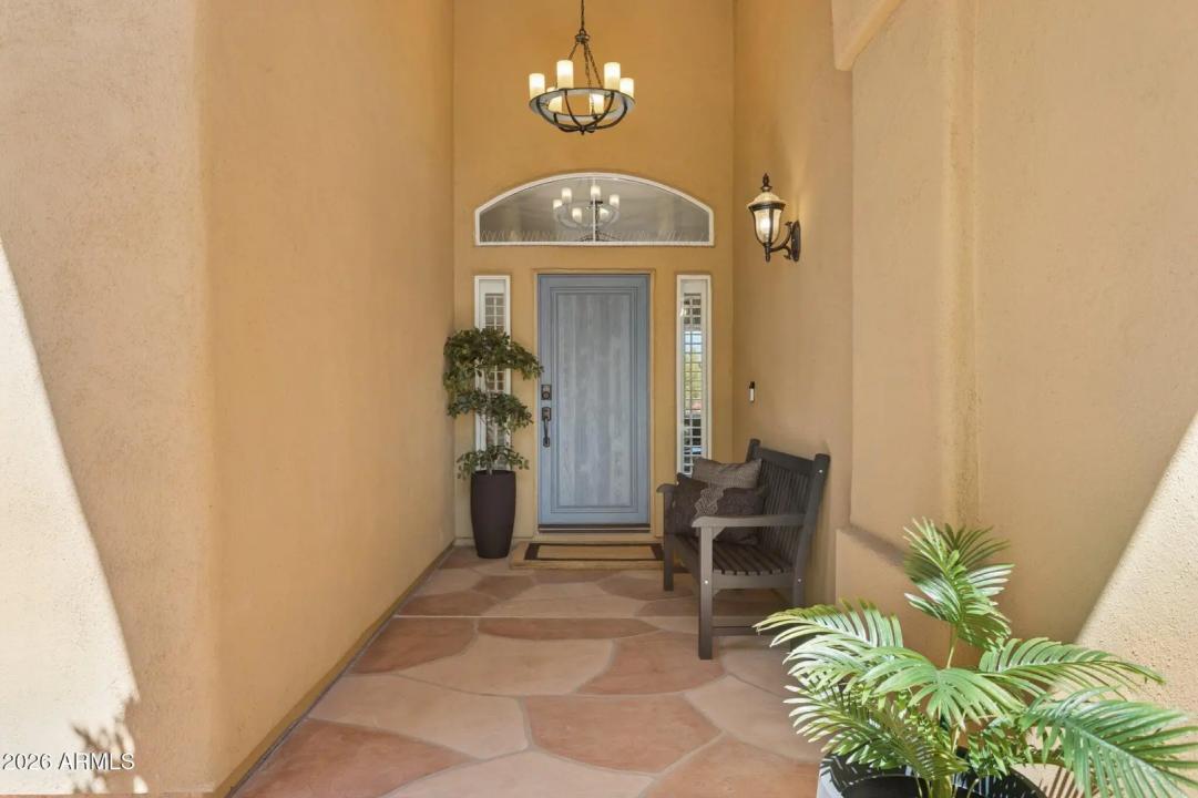 Real Estate Picture 7