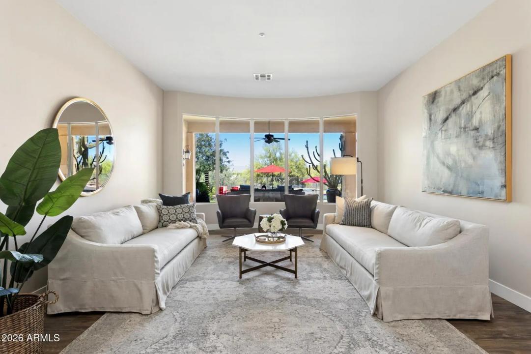 Real Estate Picture 10