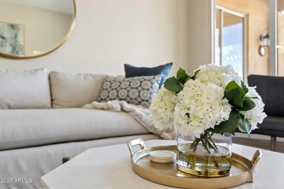 Real Estate Picture 12